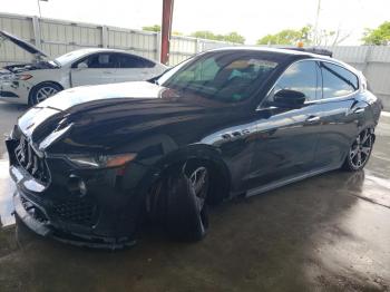  Salvage Maserati Levante