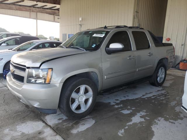  Salvage Chevrolet Avalanche