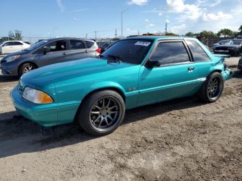  Salvage Ford Mustang