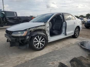  Salvage Volkswagen Jetta