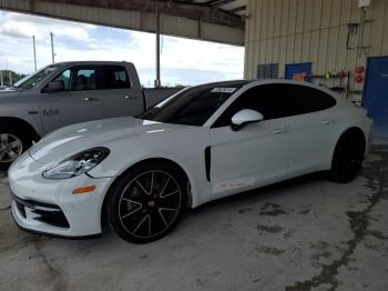  Salvage Porsche Panamera