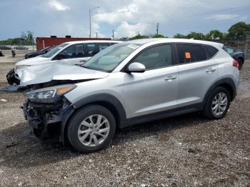  Salvage Hyundai TUCSON