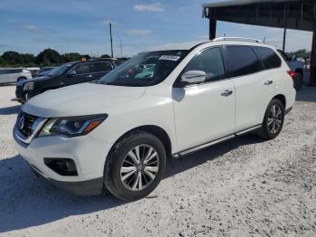  Salvage Nissan Pathfinder