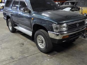  Salvage Toyota Hilux