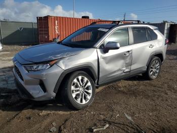  Salvage Toyota RAV4