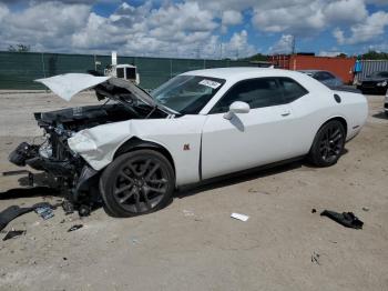  Salvage Dodge Challenger