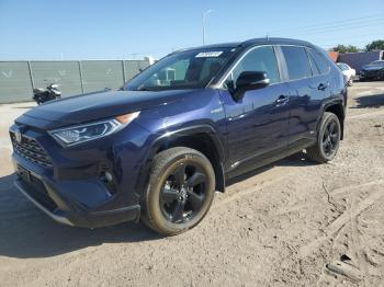  Salvage Toyota RAV4