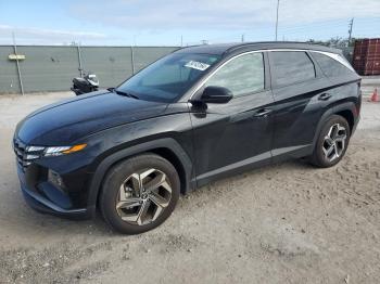  Salvage Hyundai TUCSON