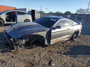  Salvage Ford Mustang