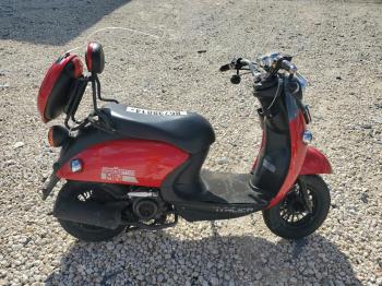  Salvage Yngf Scooter