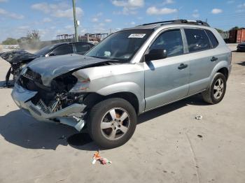  Salvage Hyundai TUCSON