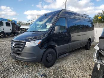  Salvage Mercedes-Benz Sprinter