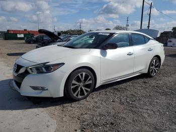  Salvage Nissan Maxima