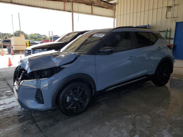  Salvage Nissan Kicks