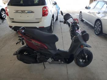  Salvage Yamaha Scooter