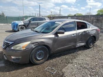  Salvage Nissan Altima