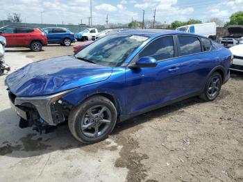  Salvage Kia K4 Lx