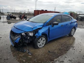  Salvage Nissan Versa