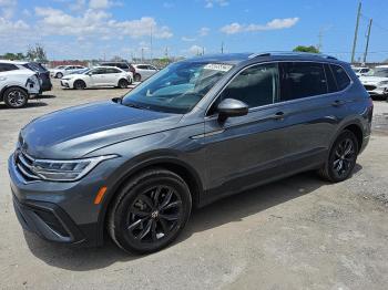  Salvage Volkswagen Tiguan