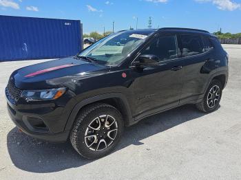  Salvage Jeep Compass