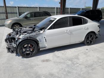  Salvage Alfa Romeo Giulia
