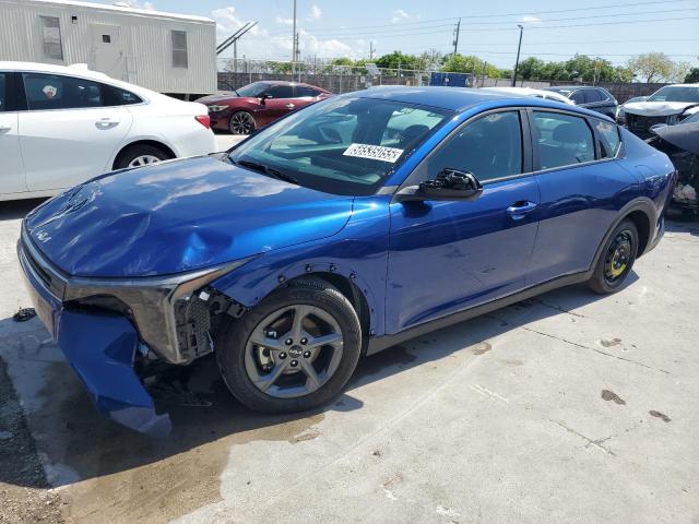 Salvage Kia K4 Lx