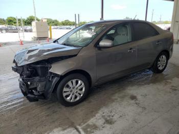  Salvage Kia Forte