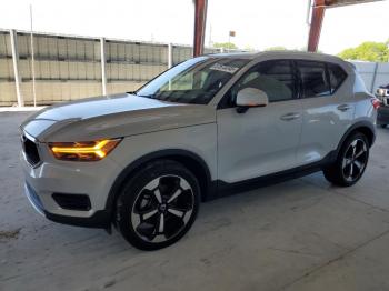  Salvage Volvo XC40