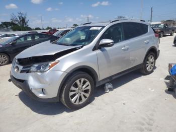  Salvage Toyota RAV4