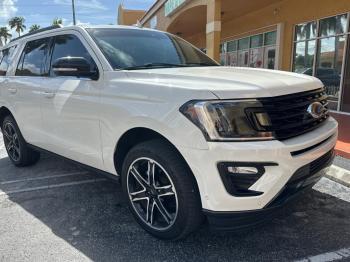 Salvage Ford Expedition