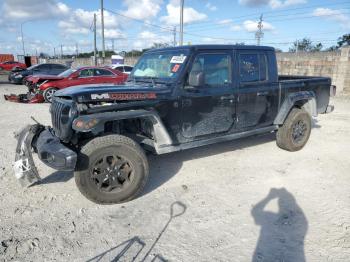  Salvage Jeep Gladiator