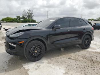  Salvage Porsche Cayenne
