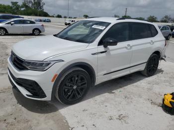  Salvage Volkswagen Tiguan
