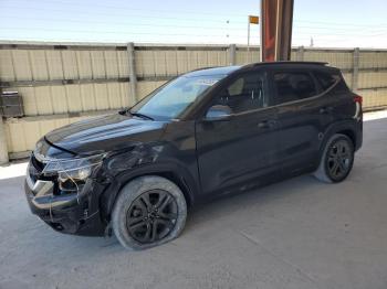  Salvage Kia Seltos