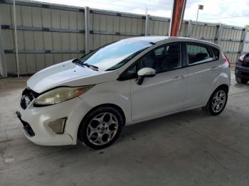  Salvage Ford Fiesta