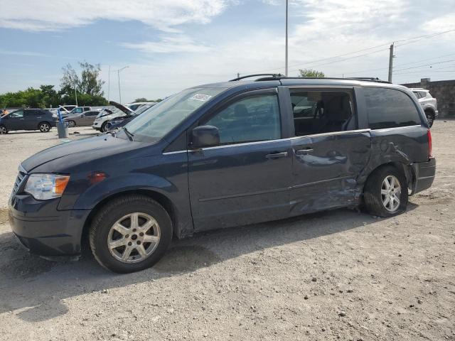  Salvage Chrysler Minivan