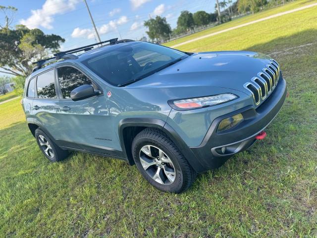  Salvage Jeep Cherokee