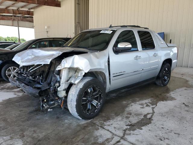 Salvage Chevrolet Avalanche