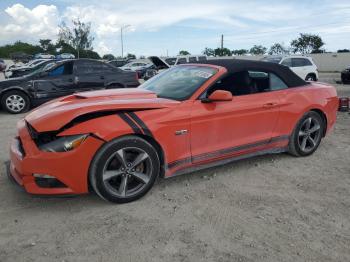  Salvage Ford Mustang
