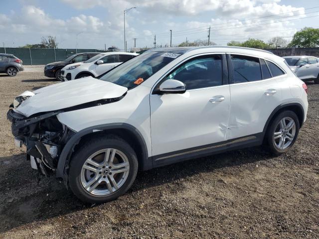  Salvage Mercedes-Benz GLA