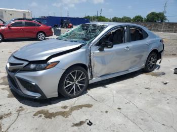  Salvage Toyota Camry
