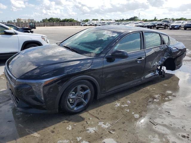  Salvage Kia K4 Lx