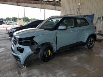  Salvage Hyundai VENUE