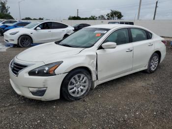  Salvage Nissan Altima