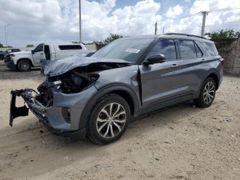  Salvage Ford Explorer