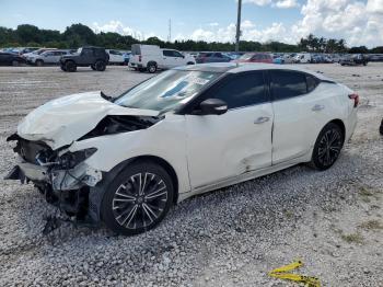  Salvage Nissan Maxima