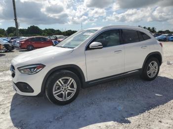  Salvage Mercedes-Benz GLA