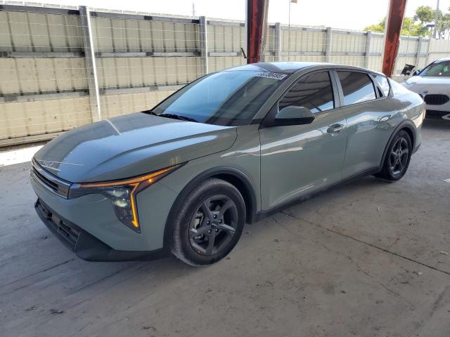  Salvage Kia K4 Lx