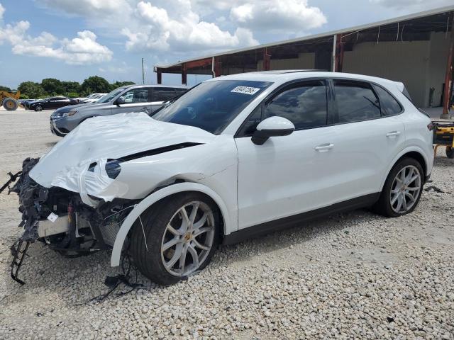  Salvage Porsche Cayenne