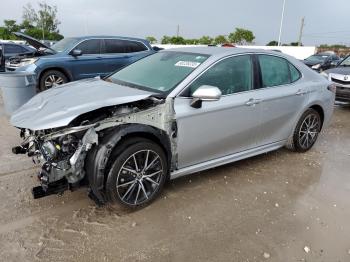  Salvage Toyota Camry